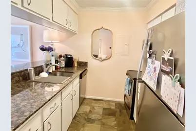 1818 S Lakeshore Drive #7, Austin, TX 78741 - Photo 25