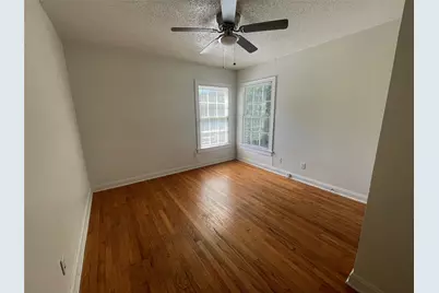819 E 31st Street, Austin, TX 78705 - Photo 11