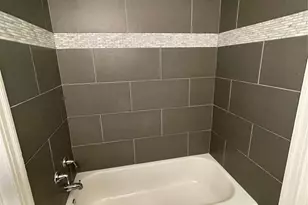 819 E 31st St, Austin, TX 78705 - Photo 19