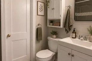819 E 31st St, Austin, TX 78705 - Photo 15