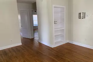 819 E 31st St, Austin, TX 78705 - Photo 5