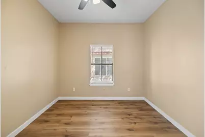 712 Graham Place #302, Austin, TX 78705 - Photo 27