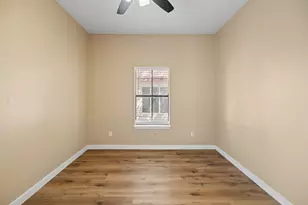 712 Graham Pl, Austin, TX 78705 - Photo 27