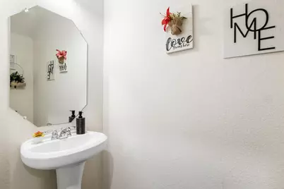 101 Magnum Force Drive, Jarrell, TX 76537 - Photo 23