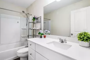 101 Magnum Force Dr, Jarrell, TX 76537 - Photo 19