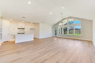 427 Fountain Grass Dr, San Marcos, TX 78666 - Photo 9