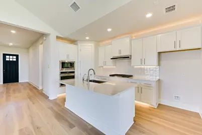 427 Fountain Grass Drive, San Marcos, TX 78666 - Photo 3