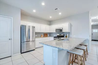 7013 Loretta White Lane, Austin, TX 78744 - Photo 9