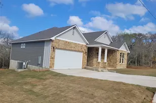 185 Nuuanu Ln, Bastrop, TX 78602 - Photo 3