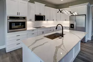185 Nuuanu Ln, Bastrop, TX 78602 - Photo 15