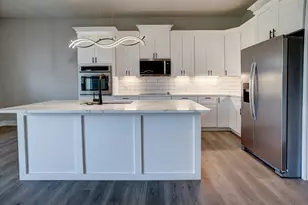 185 Nuuanu Ln, Bastrop, TX 78602 - Photo 11