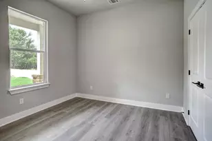 185 Nuuanu Ln, Bastrop, TX 78602 - Photo 25
