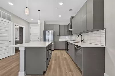 2220 Webberville Road #210, Austin, TX 78702 - Photo 7