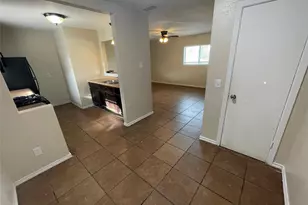 6253 Manor Rd, Austin, TX 78723 - Photo 3