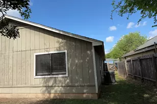 12103 Sunderland Dr, Austin, TX 78753 - Photo 23