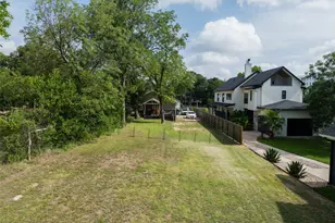 2817 E 22nd St, Austin, TX 78722 - Photo 1