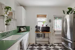 703 E 45th 1/2 St, Austin, TX 78751 - Photo 17
