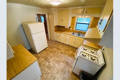 365 E Irby Street, Beaumont, TX 77705 - Photo 7