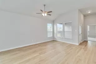 1020 Staglin St, Buda, TX 78610 - Photo 5