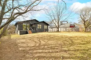 919 Walter St, Austin, TX 78702 - Photo 27