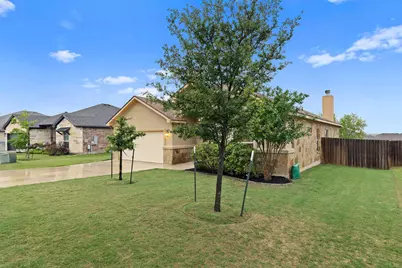 161 Greg Lane, Jarrell, TX 76537 - Photo 3