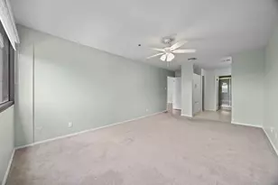 40 N Interstate 35 Hwy, Austin, TX 78701 - Photo 17