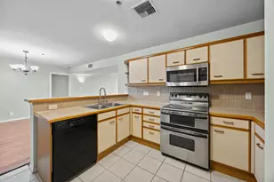 40 N Interstate 35 Hwy, Austin, TX 78701 - Photo 7