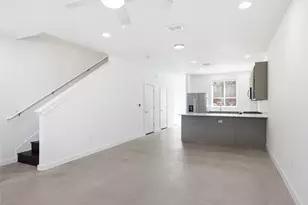 814 N Bluff Dr, Austin, TX 78745 - Photo 11