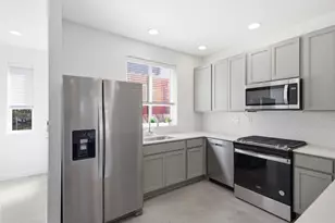 814 N Bluff Dr, Austin, TX 78745 - Photo 5