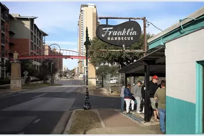 935 Olive Street, Austin, TX 78702 - Photo 7