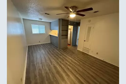 104 E 32nd Street #206, Austin, TX 78705 - Photo 3