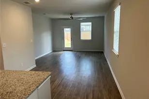 118 Two Bits Ln, Elgin, TX 78621 - Photo 7