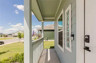 504 N Thunderstorm Ave, Lockhart, TX 78644 - Photo 3
