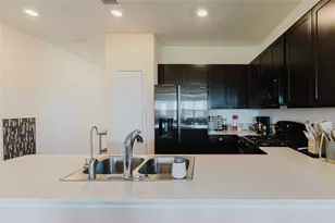 504 N Thunderstorm Ave, Lockhart, TX 78644 - Photo 9