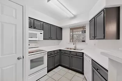 2450 Wickersham Lane #904, Austin, TX 78741 - Photo 9