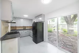 6202 Peggy St, Austin, TX 78723 - Photo 5
