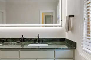 2009 Winsted Ln, Austin, TX 78703 - Photo 19