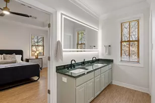 2009 Winsted Ln, Austin, TX 78703 - Photo 15