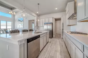 19500 Summit Glory Trl, Spicewood, TX 78669 - Photo 17