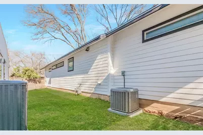 1130 Spur Street #A, Austin, TX 78721 - Photo 23