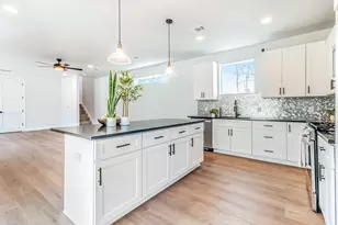 1130 Spur St, Austin, TX 78721 - Photo 7