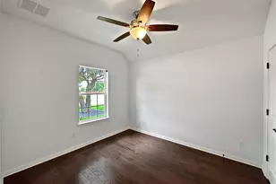 201 Arrezo Ln, Georgetown, TX 78628 - Photo 17