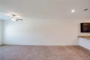 1004 Riverdale Cove, Jarrell, TX 76537 - Photo 5