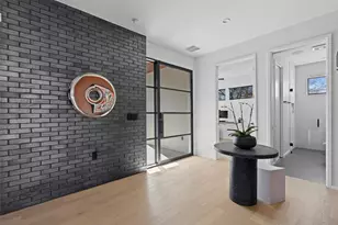 30 Chalmers Ave, Austin, TX 78702 - Photo 5