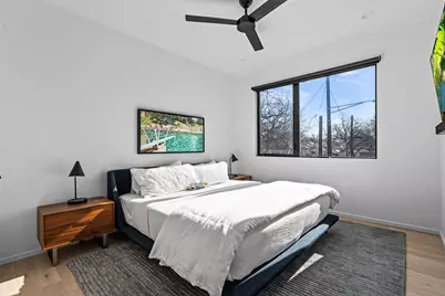 30 Chalmers Avenue, Austin, TX 78702 - Photo 27