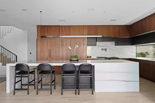 30 Chalmers Ave, Austin, TX 78702 - Photo 9