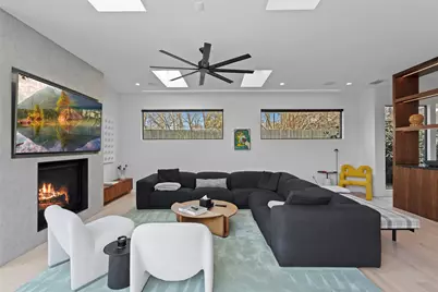 30 Chalmers Avenue, Austin, TX 78702 - Photo 11