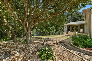 516 Independence Creek Ln, Georgetown, TX 78633 - Photo 29