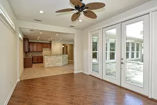 516 Independence Creek Ln, Georgetown, TX 78633 - Photo 17