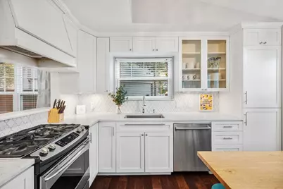 7601 Dallas Drive, Austin, TX 78729 - Photo 1